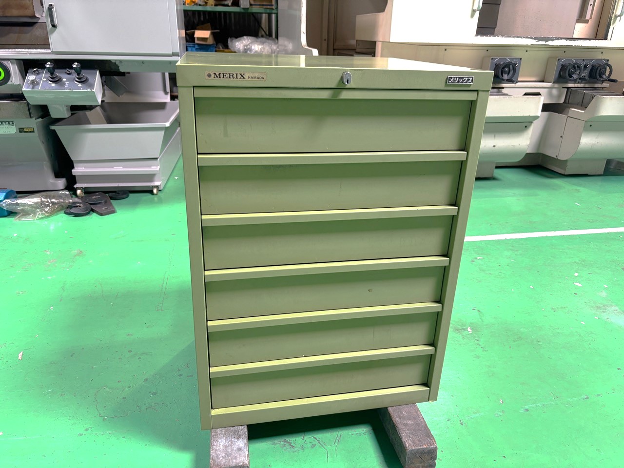 ツールキャビネット